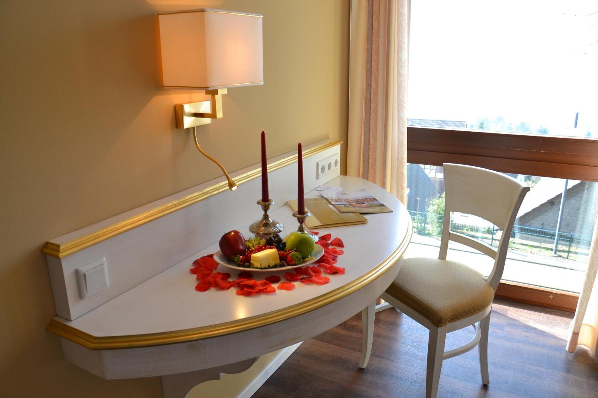 Burghotel Staufenberg Staufenberg  Εξωτερικό φωτογραφία