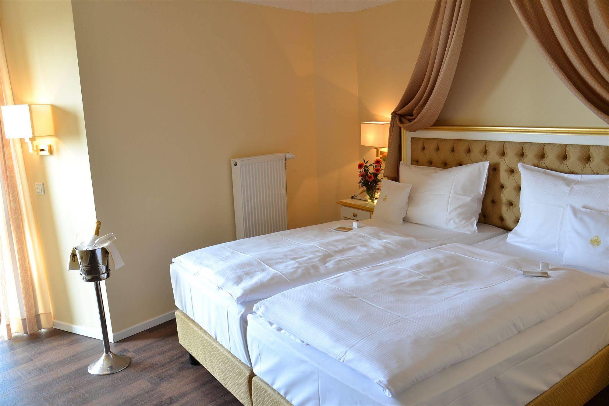 Burghotel Staufenberg Staufenberg  Εξωτερικό φωτογραφία